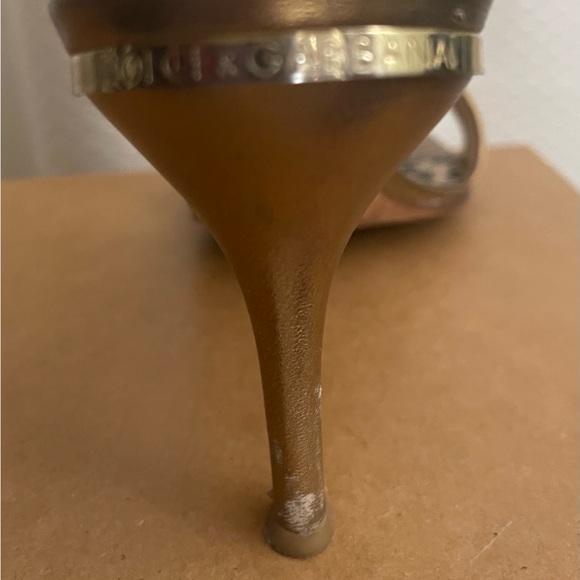 Dolce & Gabbanna vintage sandals. Size 39 fits like an 8.5 - Picture 8 of 16